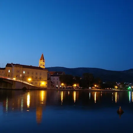 Marina Τρογκίρ
